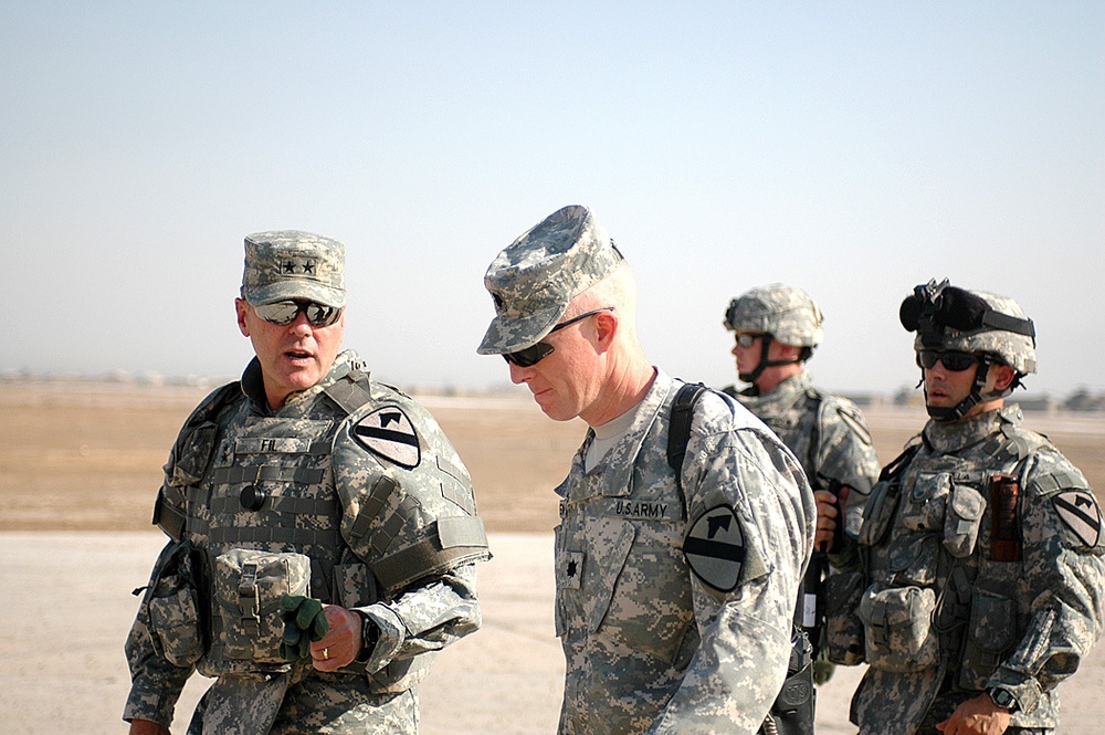 Commanding General Praises 'Spearhead Battalion'