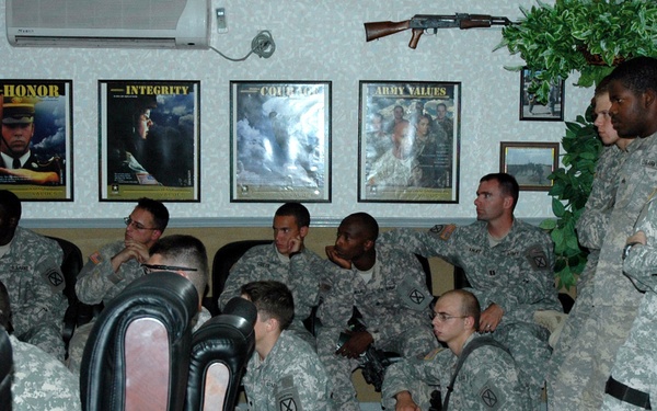 Delta Force Recruits Commando Soldiers