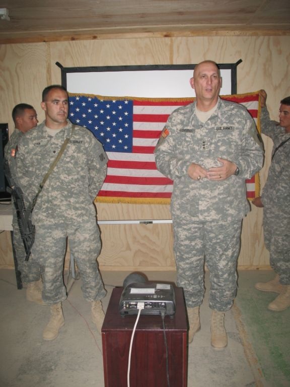 MNC-I Commander Visits 3rd HBCT