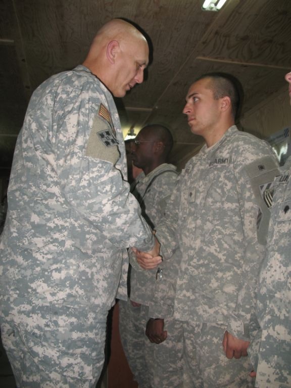 MNC-I Commander Visits 3rd HBCT
