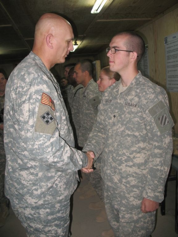 MNC-I Commander Visits 3rd HBCT