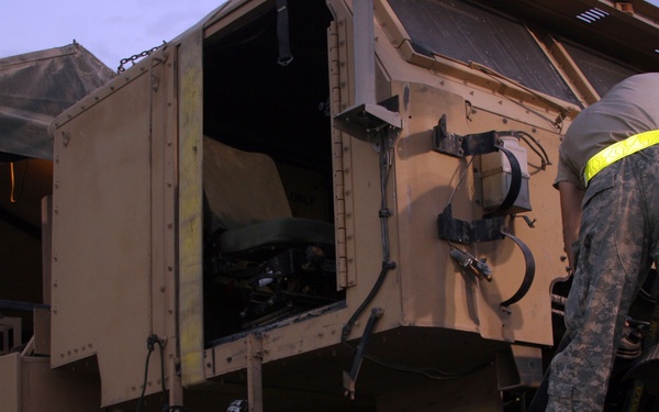 Mechanics keep trucks rolling in the desert