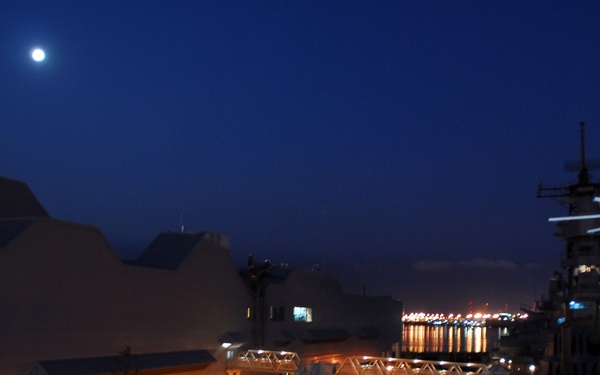 Chief Selects Visit USS Wisconsin