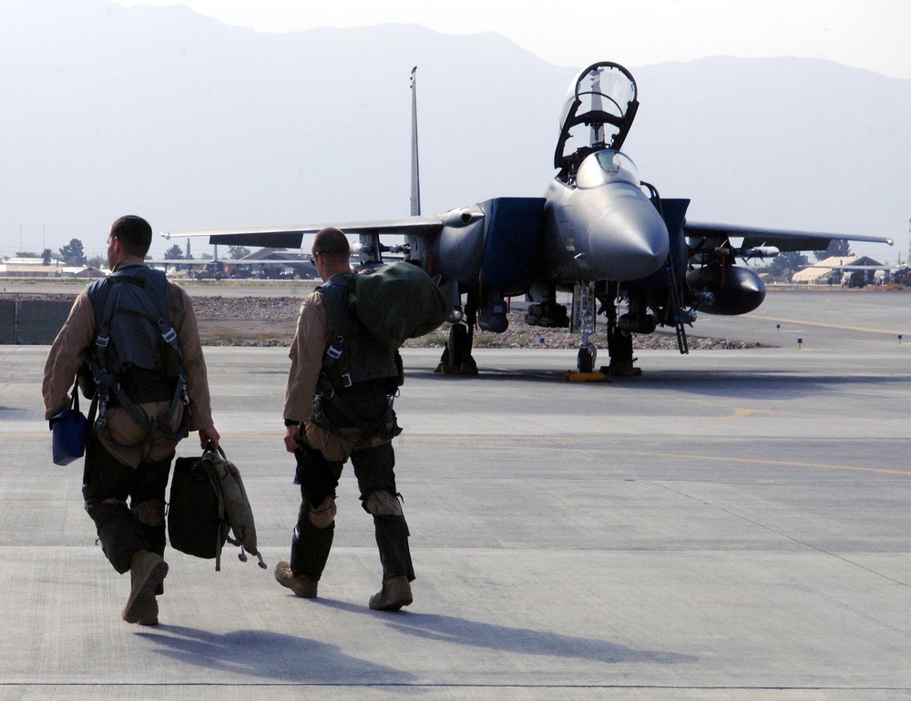 F-15 E Strike Eagle Officers on the Flightline