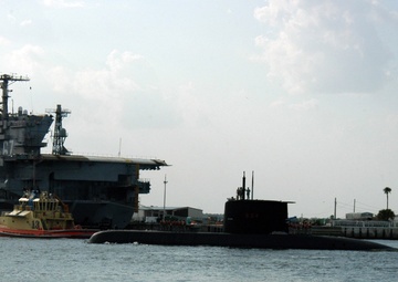 Brazilian Navy Submarine enters Mayport Basin, Fla.