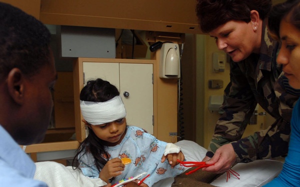 USNS Comfort (T-AH 20) Partnership for the Americas 2007