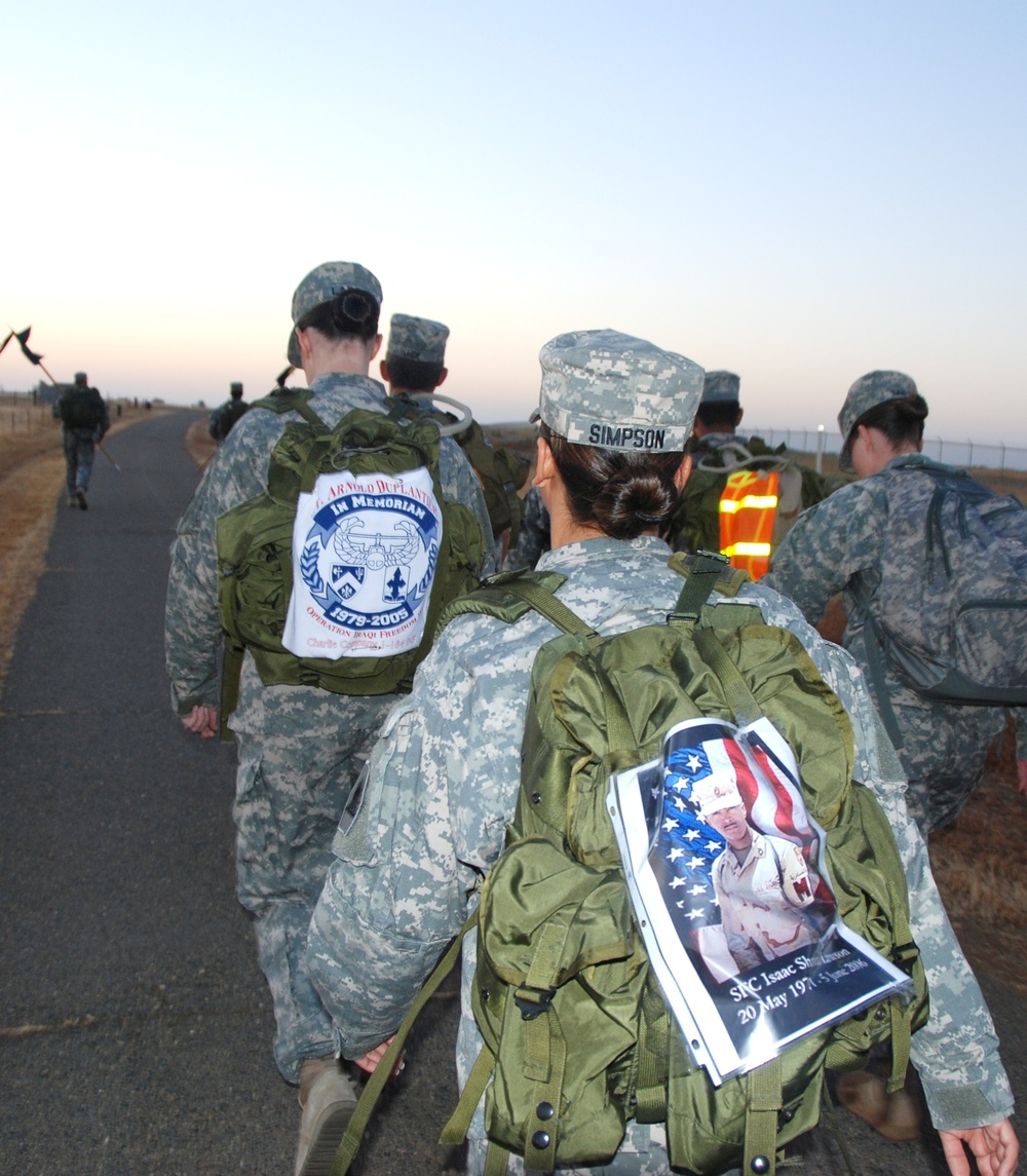 California National Guard Soldiers March to Honor the Fallen