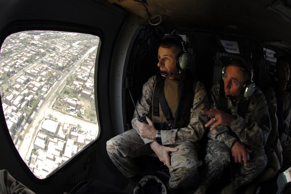 Chairman of the Joint Chiefs of Staff Marine Gen. Peter Pace Visits Iraq