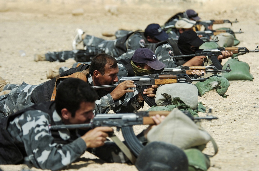 U.S. Army Special Forces Soldiers Train Iraqi SWAT Team