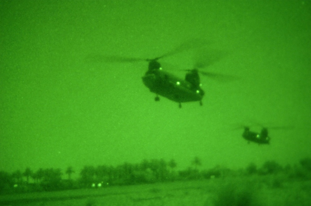 25th ID Soldiers Conduct Air Assault Mission