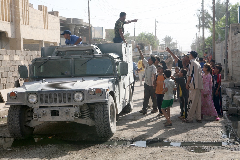 Marines Conduct Ops in Fallujah