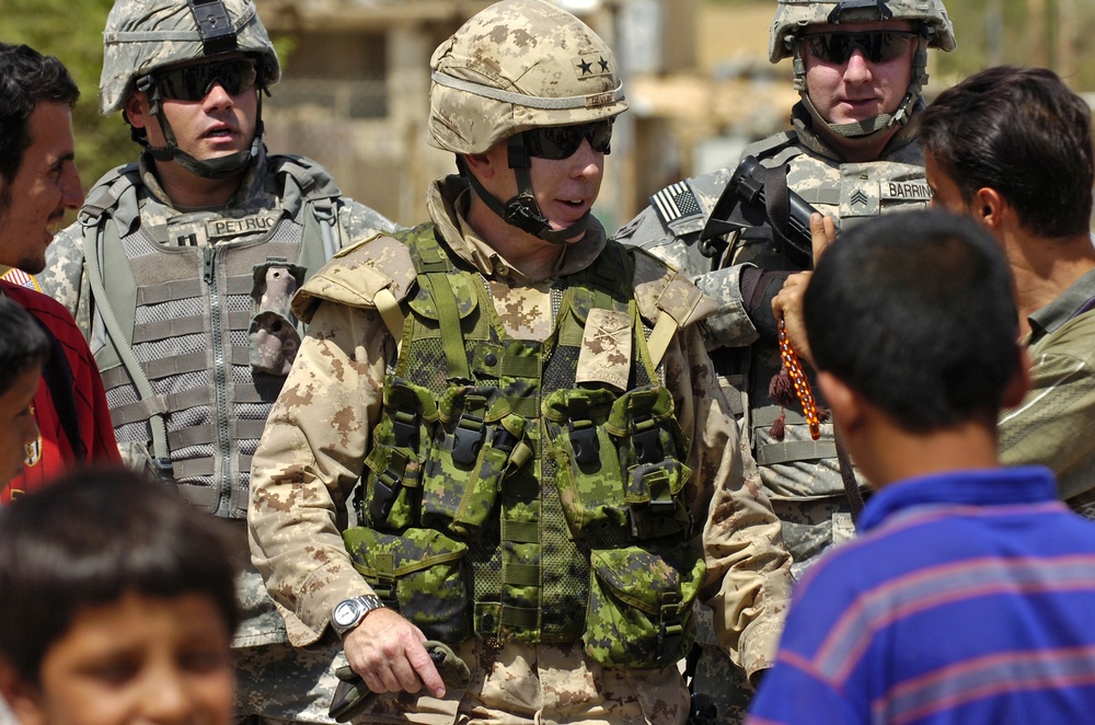MNC-I Deputy Commanding General and Command Sergeant Major