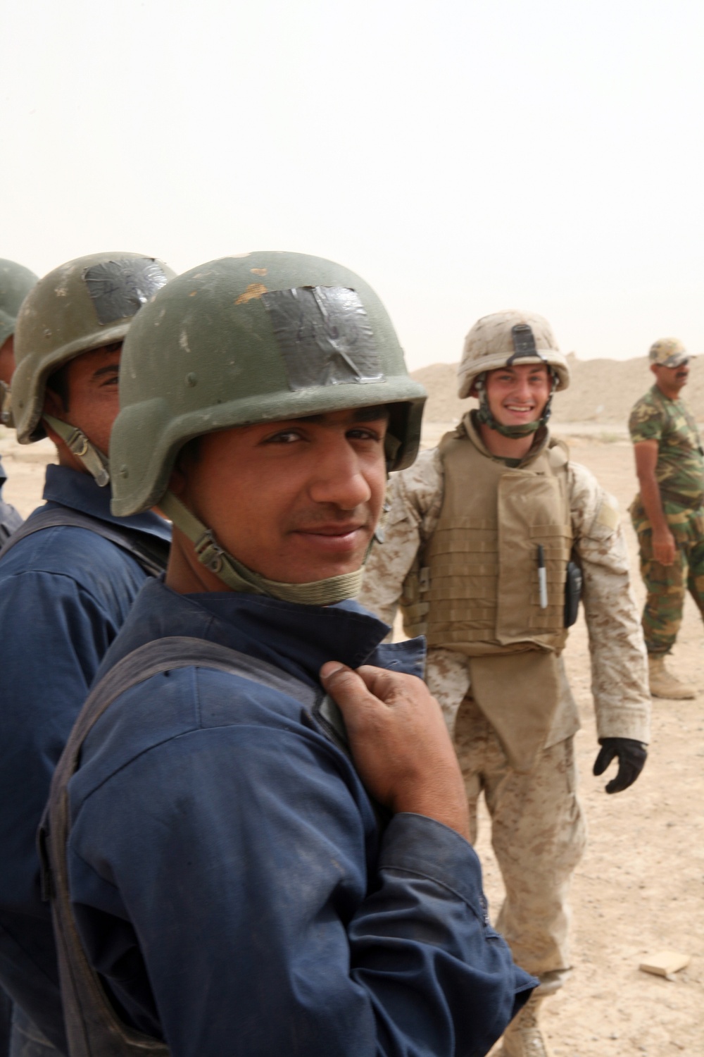 Marines Train Iraqis in Marksmanship
