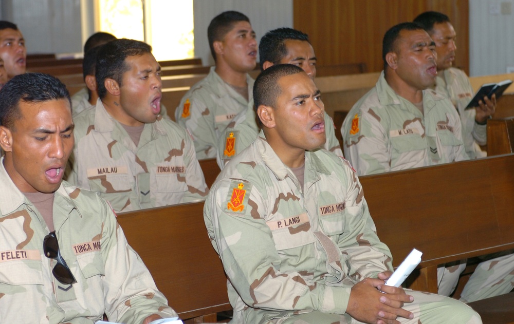 Tongan Marines train and sing