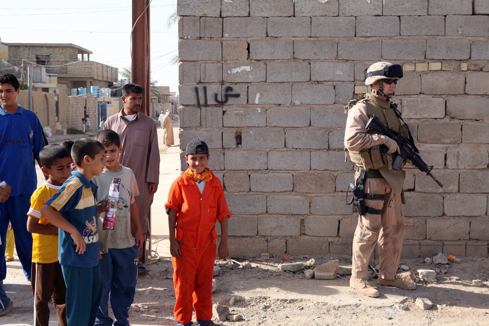 Regimental Combat Team 6 Patrols Fallujah