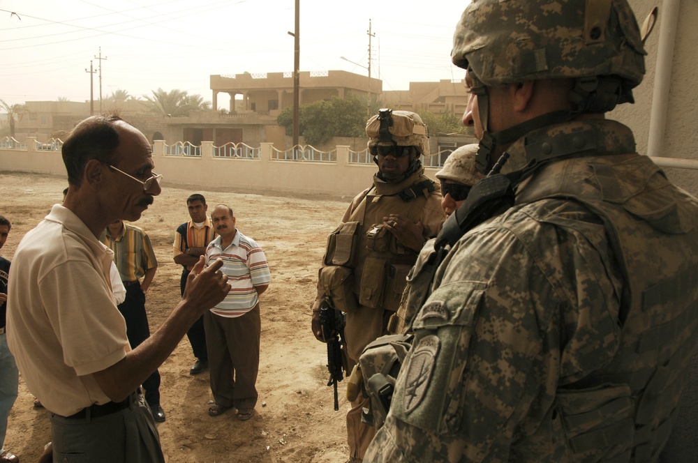 Marines Assist in Ar Ramadi Reconstruction