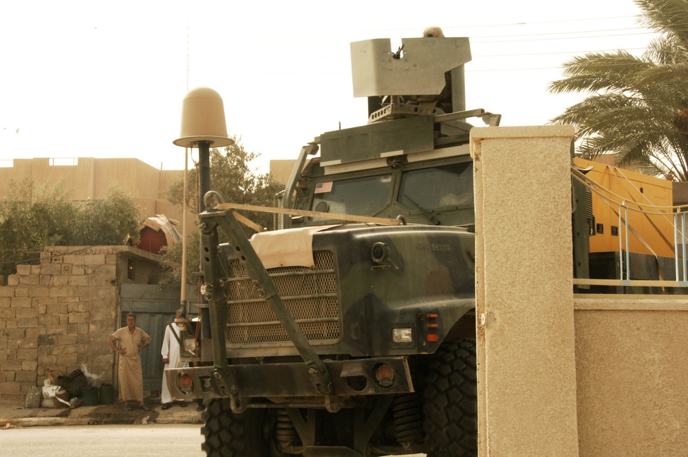 Marines Assist in Ar Ramadi Reconstruction