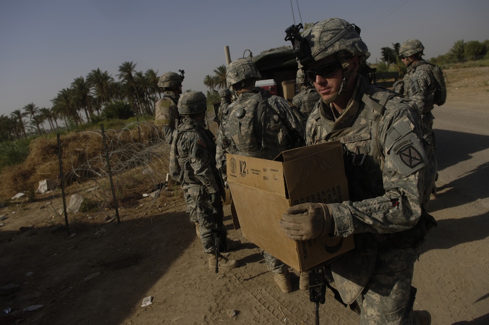 10th Mountain Soldiers Bring Aid, Suppor to Yusafiyah