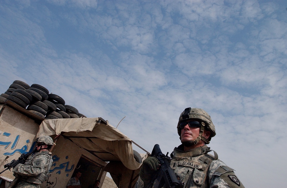 149th Infantry Regiment Soldiers Patrol Al Furat