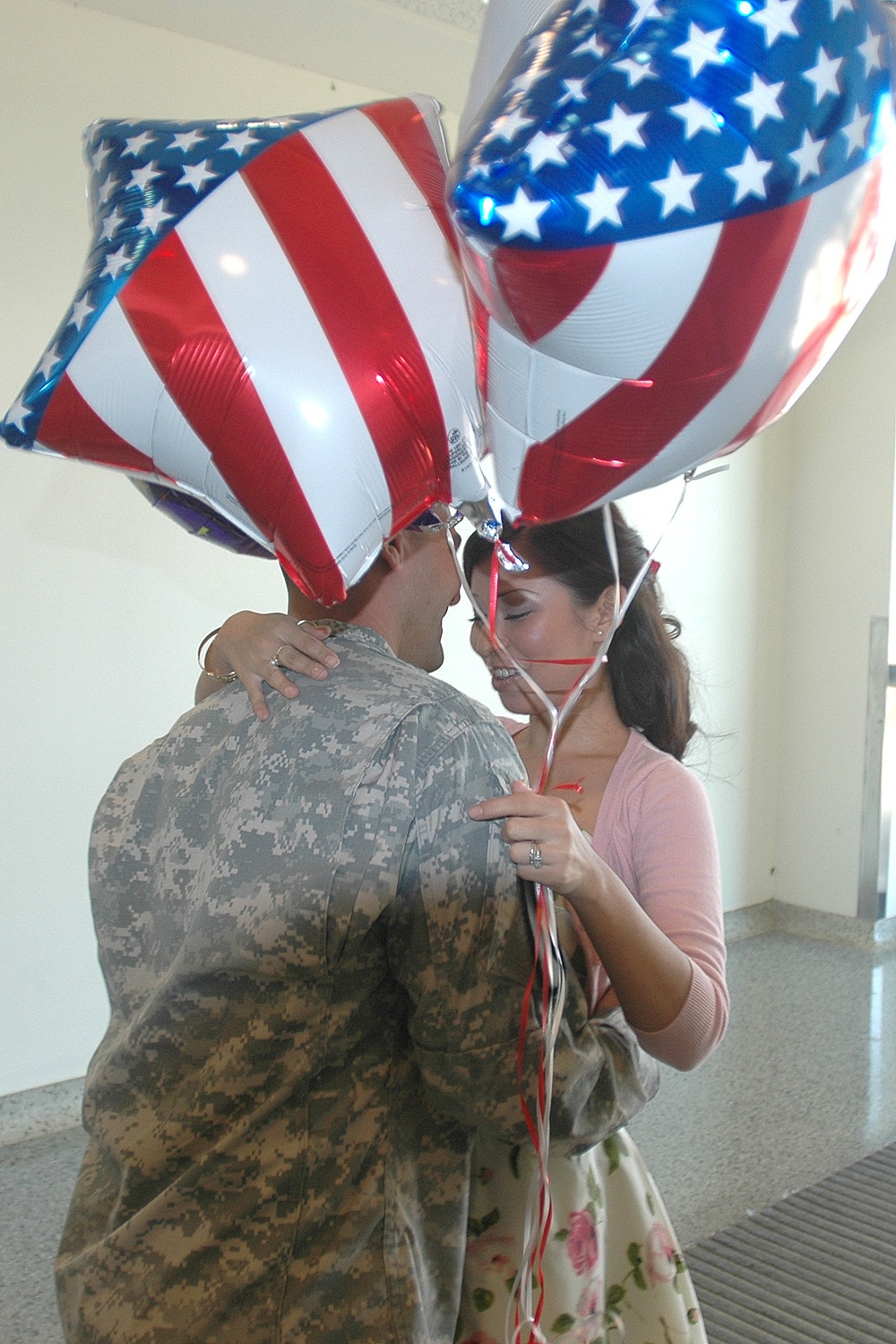 First troopers return home