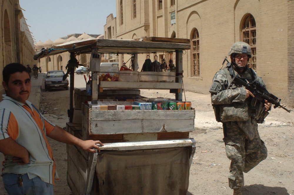 Soldiers assess Rusafa Market