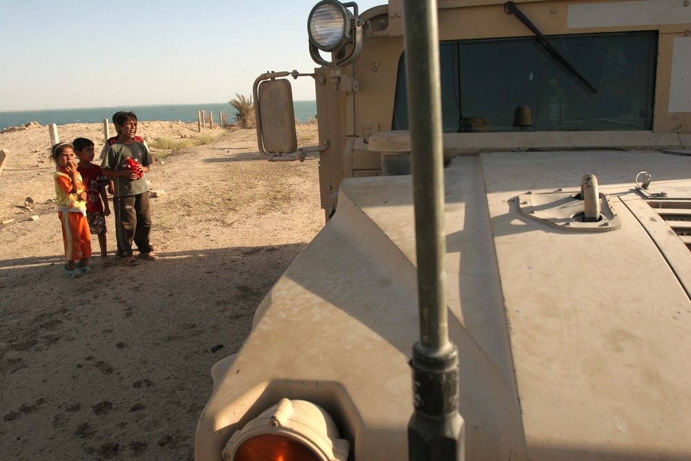 Marines Operate in Al Kabani