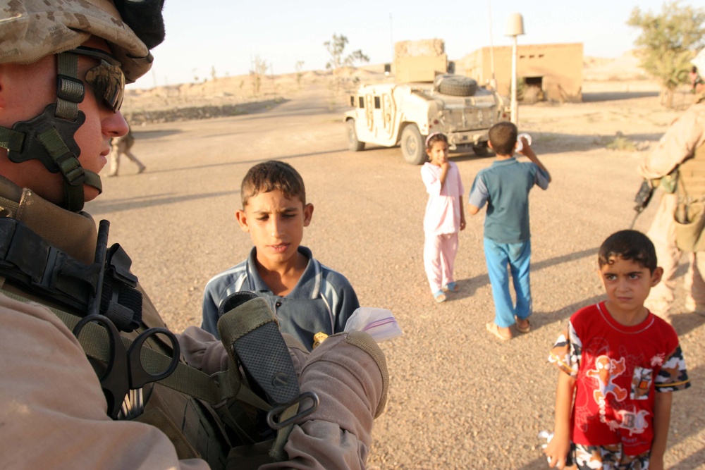 Marines Operate in Al Kabani