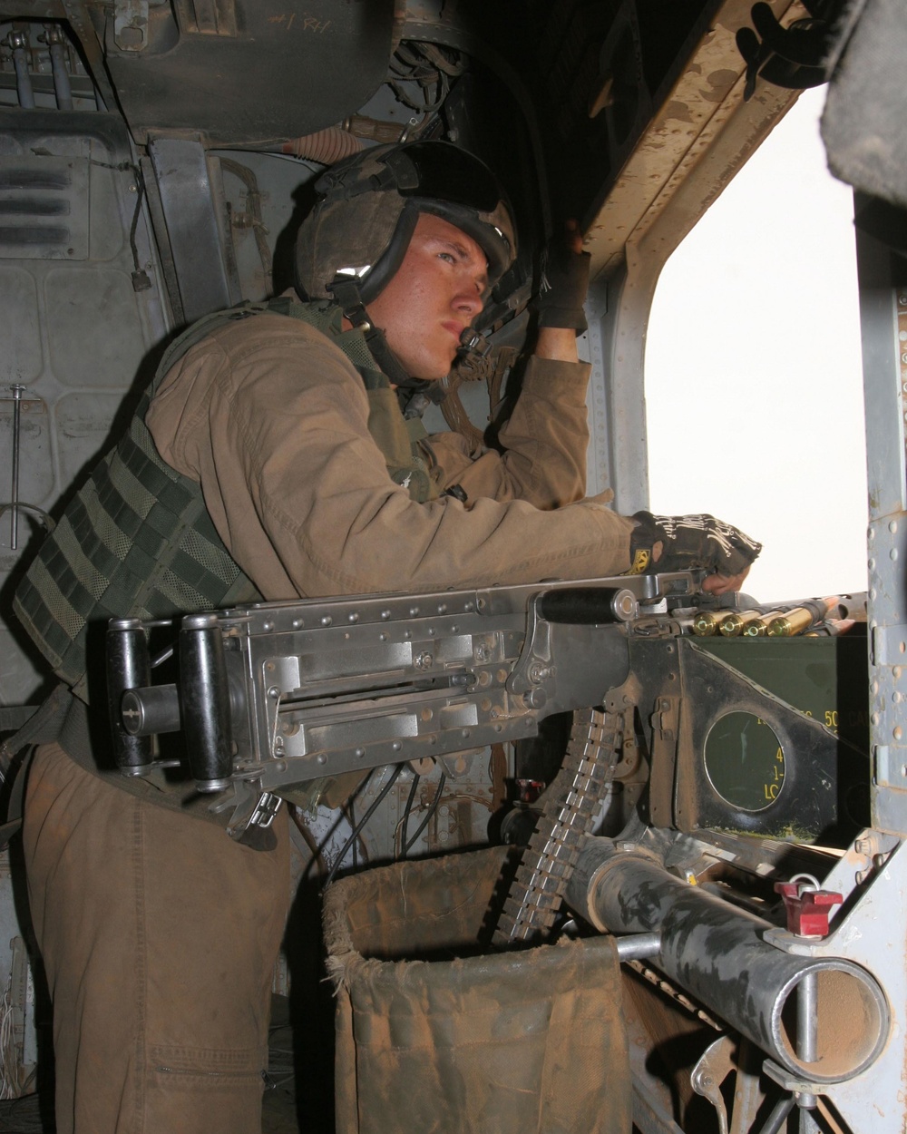 Marines Maintain CH-53D Sea Stallion in Iraq