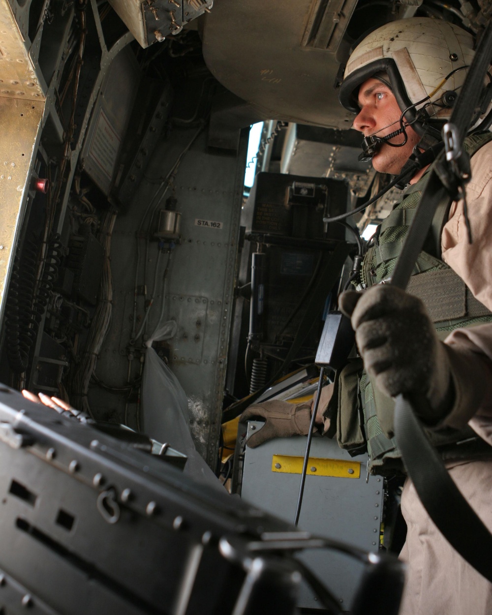 Marines Maintain CH-53D Sea Stallion in Iraq