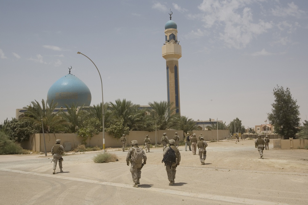 Coalition Memebers Tour Anah, Iraq