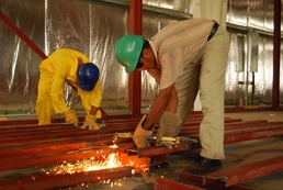 Soldiers forge relationship with local Iraqis
