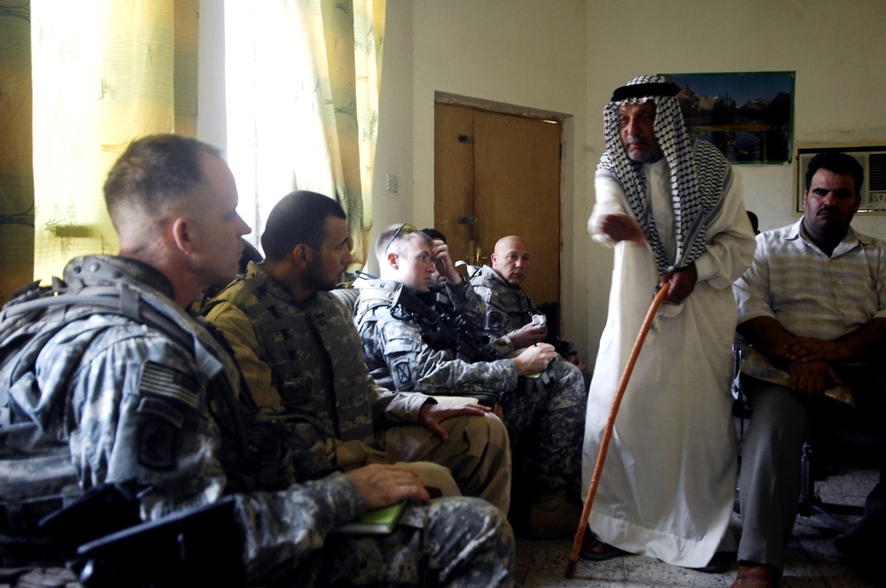 Na Hia Counsel meeting