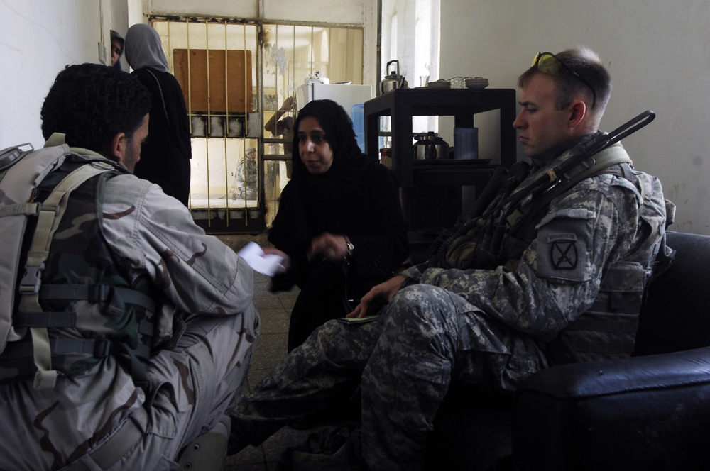 Na Hia Counsel meeting