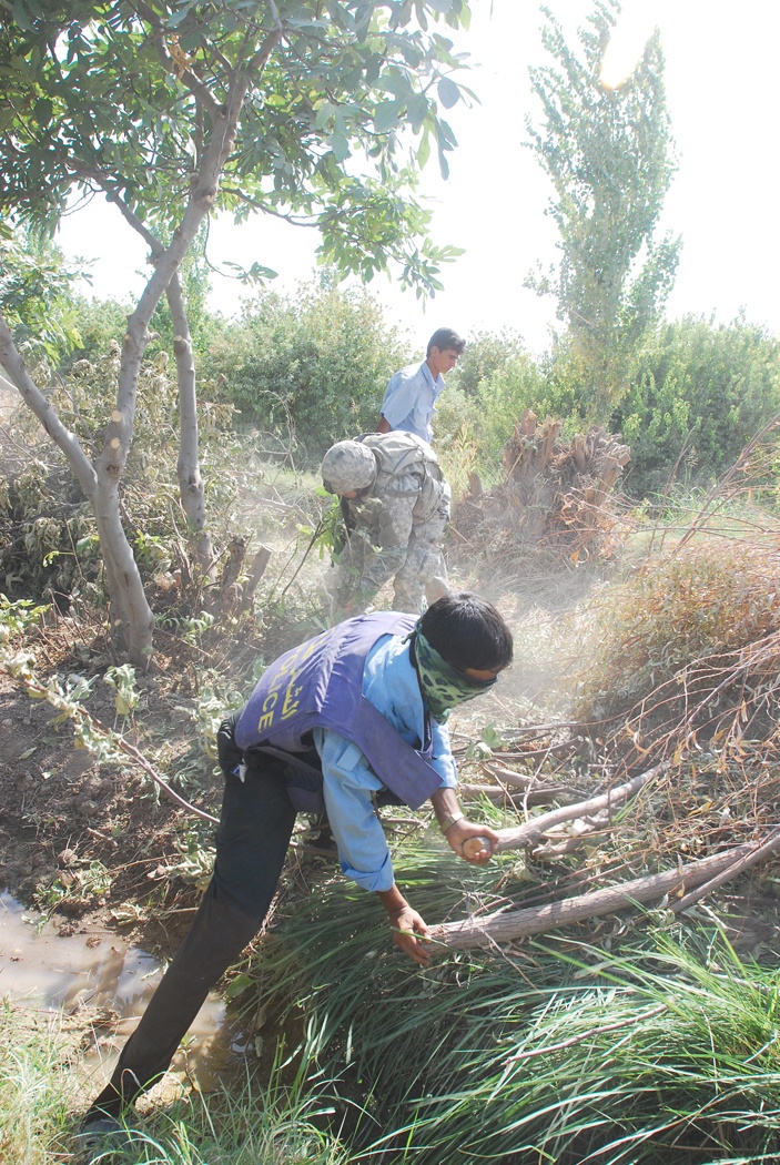 'Bandits' uncover cache in Saklawya 'Bandits' uncover cache in Saklawya