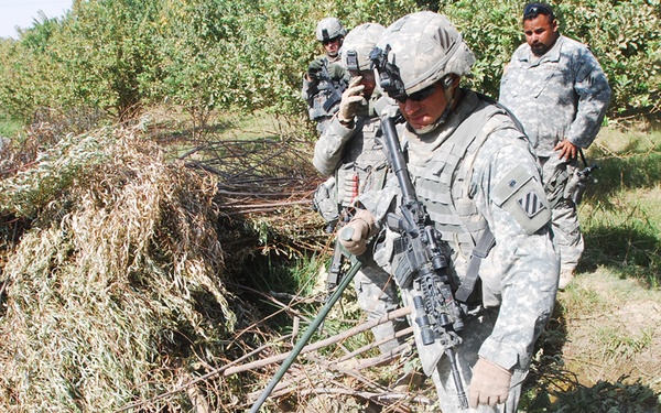 'Bandits' uncover cache in Saklawya