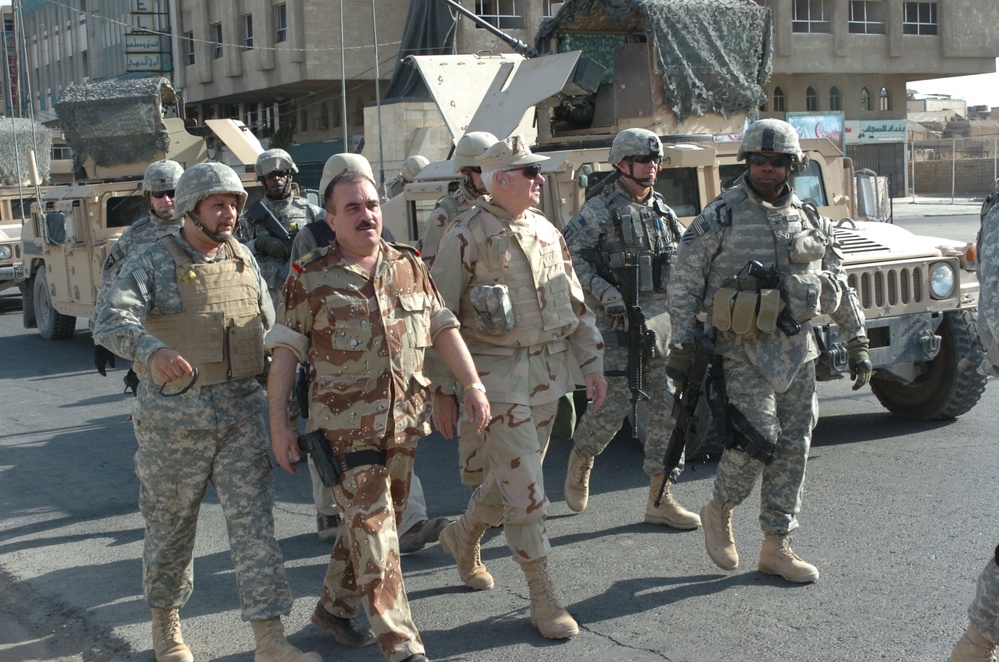 CENTCOM Commander Tours Mosul Market