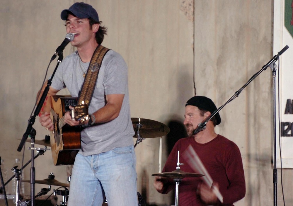 Granger Smith Brings a 'Piece of Home' to Soldiers in Baquba