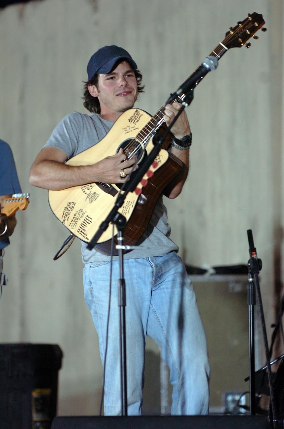 Granger Smith Brings a 'Piece of Home' to Soldiers in Baquba