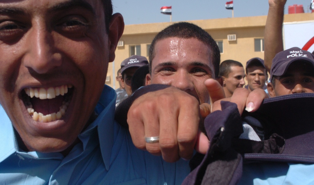 828 Iraqi Police recruits graduate training