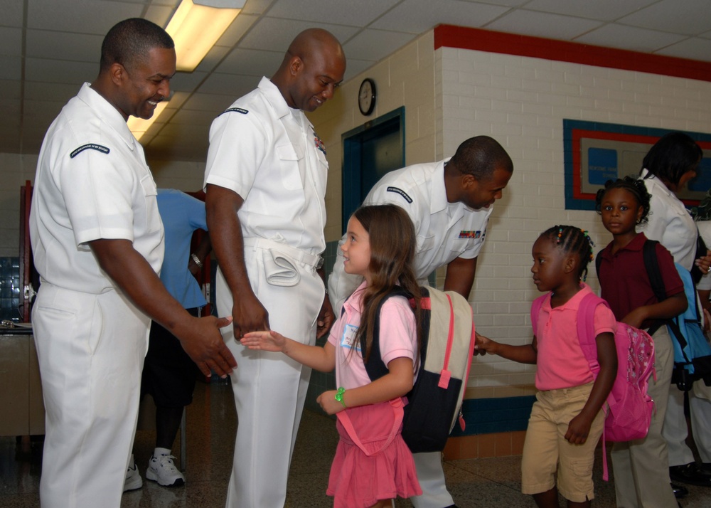 Dvids Images Sailors Adopt Newsome Park Elementary School