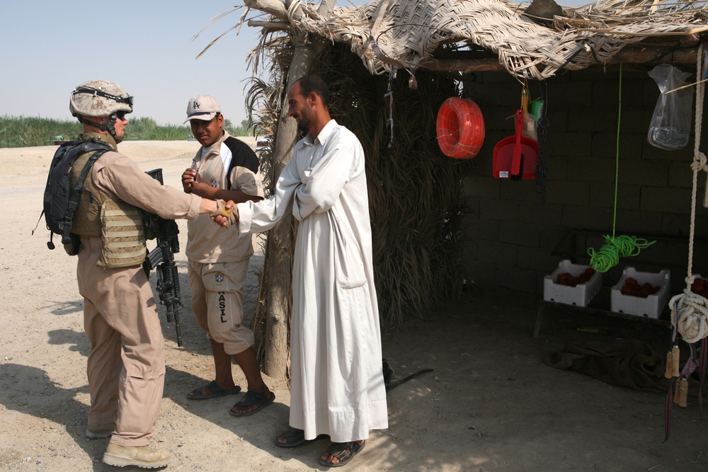 Marines visit Checkpoints in Al Namer