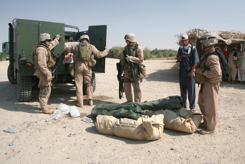 Marines visit Checkpoints in Al Namer