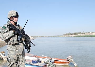 Rush hour at the river