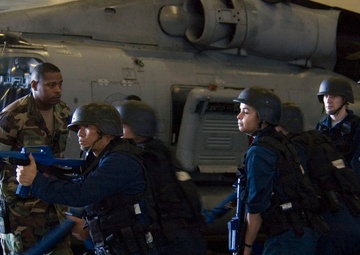 Sailors Train in Ship Defense