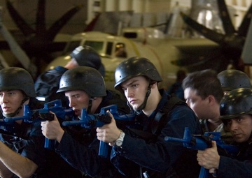Sailors Train in Ship Defense