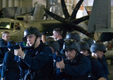 Sailors Train in Ship Defense