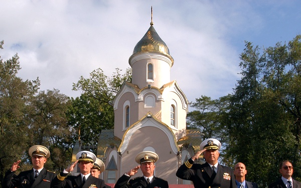 ceremony commemorates lives lost during WWII