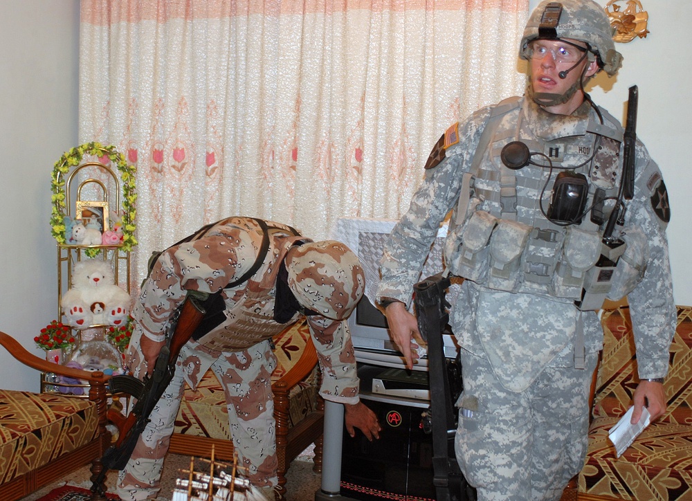 Iraqi and Coalition Forces Detain Six Anti-coalition Shiite Militia Members