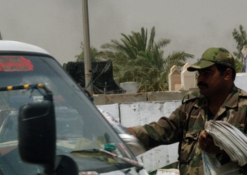 Soldiers Distrubute Baghdad Now