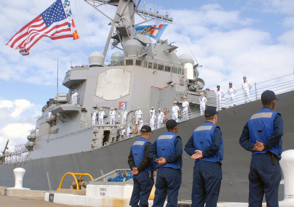 USS Mitscher homecoming